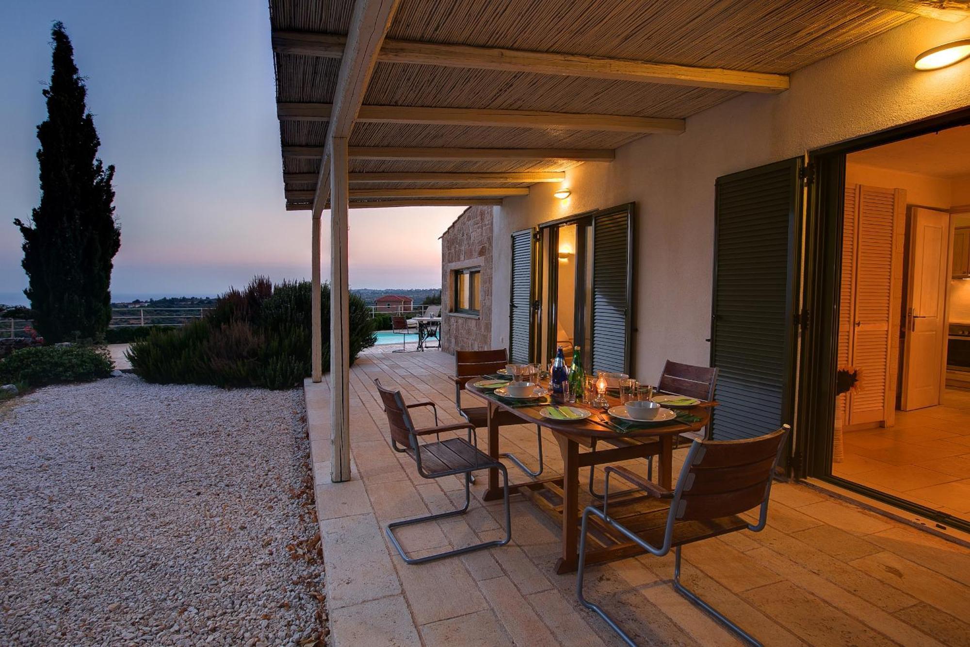 Ideales Resort Mousata Habitación foto
