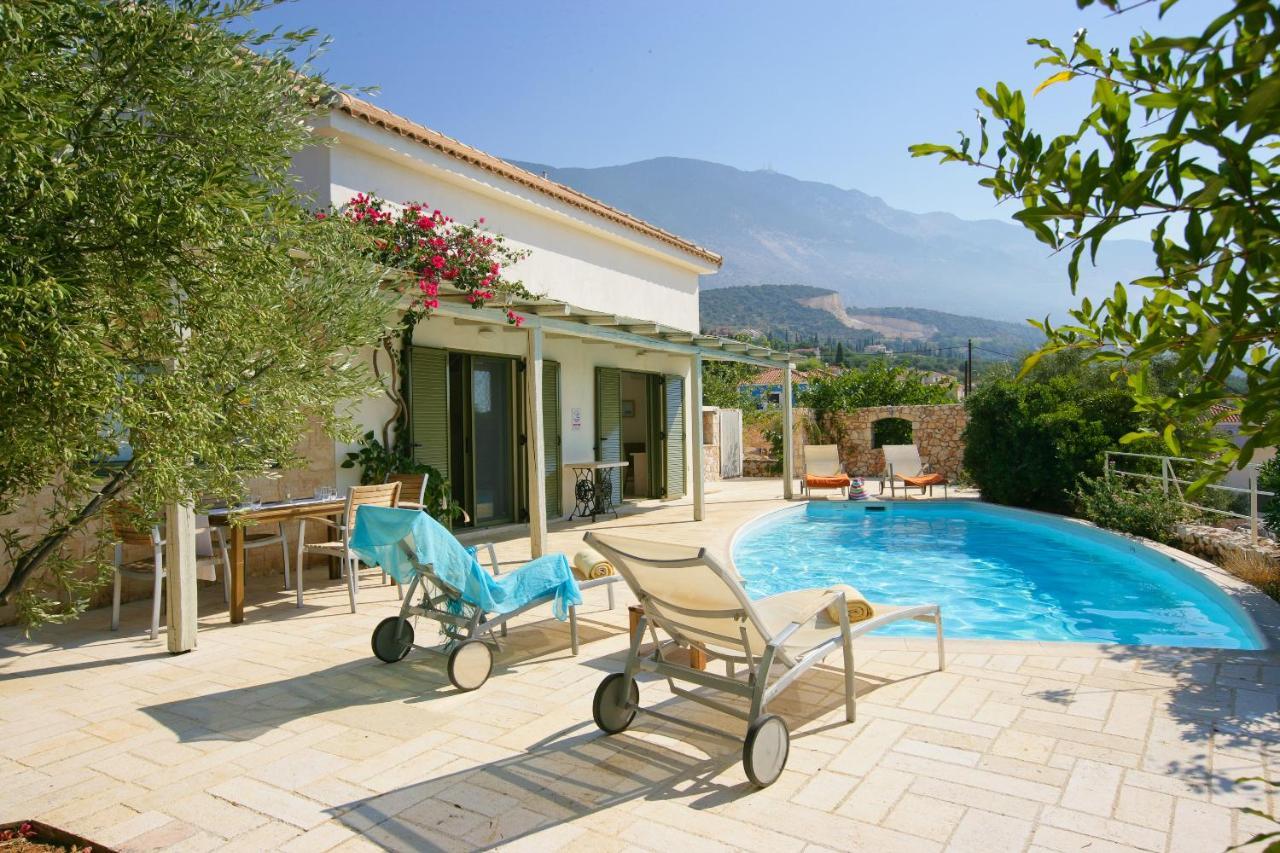 Ideales Resort Mousata Habitación foto